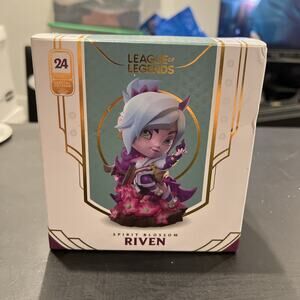 League of Legends Riven Spirit Blossom Riot Merchandise Figure Statue Series 3